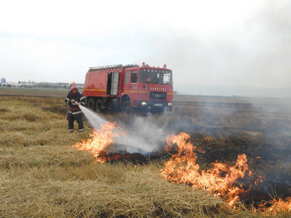 Informare ISU – risc incendii în perioada de recoltare a cerealelor