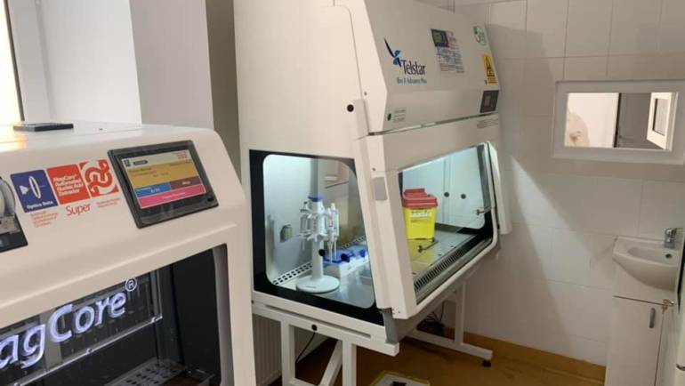 Spitalul Municipal Săcele are un aparat de testare a coronavirusului COVID-19