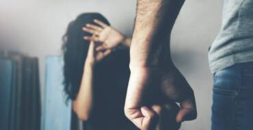 VIOLENȚA DOMESTICĂ ÎNTRE MIT ȘI REALITATE