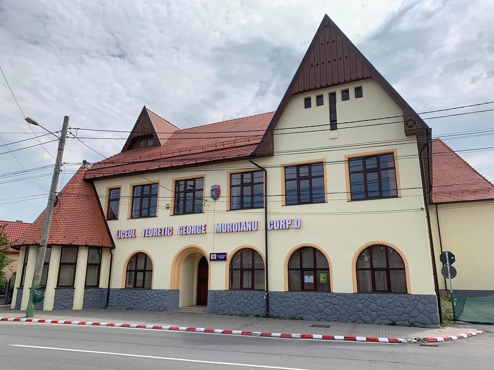 Peste 7.000.000 lei pentru dotarea școlilor